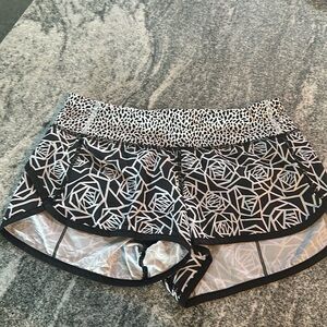 Lululemon Speed Up Short Mid Rise